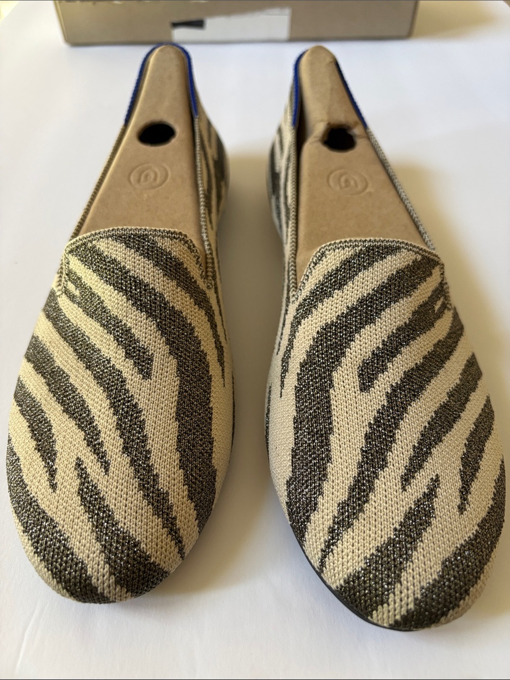 Rothy’s Shimmer Zebra metallic thread flats Sz 9 New in box - Picture 2 of 10